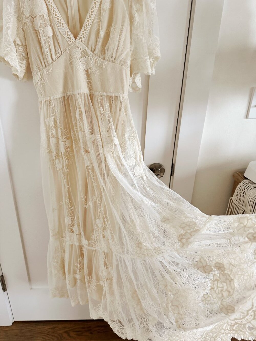 Baltic Born - Clarisa Lace Midi Dress | Vintage Cream - Picture 5 of 9